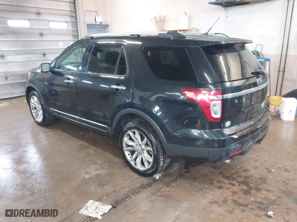 2013 Ford Explorer Limited with VIN 1FM5K8F84DGA84084, listed as a IAAI auction lot 41859534 with 220,437 mi miles. Bid and sale history available at carsss.com. Image 3.