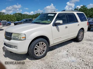 2007 Lincoln Navigator with VIN 5LMFU27517LJ16885, listed as a Copart auction lot 61952755 with 178,005 mi miles and Clean title. Bid and sale history available at DreamBid. Image 1.