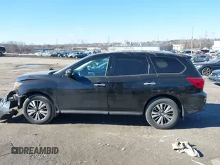 2017 Nissan Pathfinder SV with VIN 5N1DR2MM2HC693059, listed as a IAAI auction lot 41584629 with 112,379 mi miles. Bid and sale history available at carsss.com. Image 14.