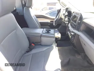 2022 Ford F-150 XL с VIN 1FTMF1CB3NKE57884, выставлен на аукционе IAAI как лот 42223790 с пробегом 46 436 миль миль и . История ставок и продаж доступна на DreamBid. Изображение 8.