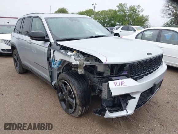 2023 Jeep Grand Cherokee Altitude with VIN 1C4RJHAG8PC611840, listed as a IAAI auction lot 42336992 with 41,100 mi miles and . Bid and sale history available at DreamBid. Image 6.