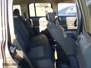 2014 Jeep Patriot Sport with VIN 1C4NJPBA9ED752653, listed as a IAAI auction lot 41744747 with 1 mi miles. Bid and sale history available at carsss.com. Image 8.