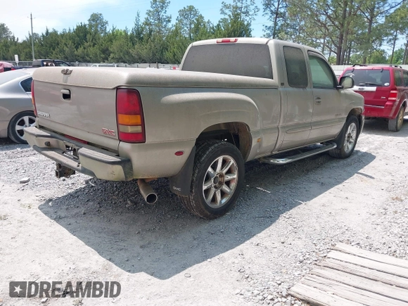 2003 GMC Sierra Denali z VIN 2GTFK69U531270072, wystawiony jako IAAI lot #42004573 z przebiegiem 240 244 mil mil oraz . Historia ofert i sprzedaży dostępna na DreamBid. Obrazek 4.