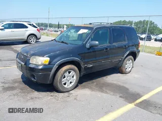 2006 Ford Escape Limited z VIN 1FMCU94146KA18857, wystawiony jako IAAI lot #42662888 z przebiegiem 182 070 mil mil oraz . Historia ofert i sprzedaży dostępna na DreamBid. Obrazek 2.