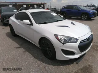2013 Hyundai Genesis Coupe 2.0T Premium with VIN KMHHT6KD5DU096084, listed as a IAAI auction lot 42126324 with 76,518 mi miles. Bid and sale history available at carsss.com. Image 1.