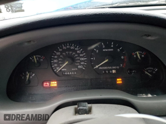 1994 Ford Mustang z VIN 1FALP45T2RF214782, wystawiony jako Copart lot #83860474 z przebiegiem 164 464 mil mil oraz Szkoda całkowita • Salvage title. Historia ofert i sprzedaży dostępna na DreamBid. Obrazek 9.