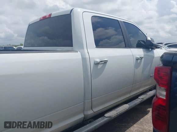2019 Ram 2500 Big Horn with VIN 3C6UR5JJ6KG598077, listed as a IAAI auction lot 41852866 with 139,291 mi miles. Bid and sale history available at carsss.com. Image 13.