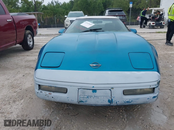 1993 Chevrolet Corvette with VIN 1G1YY33P2P5105165, listed as a IAAI auction lot 42410809 with Not provided miles and . Bid and sale history available at DreamBid. Image 6.