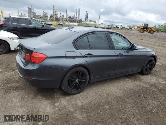 2013 BMW 3 Series 320i xDrive с VIN WBA3C3C53DF981650, выставлен на аукционе Copart как лот 58251005 с пробегом 178 714 миль миль и Списание • Salvage title. История ставок и продаж доступна на DreamBid. Изображение 3.