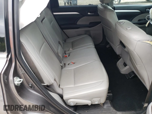 2019 Toyota Highlander SE with VIN 5TDJZRFH8KS932717, listed as a Copart auction lot 57224345 with 76,356 mi miles and Salvage title. Bid and sale history available at DreamBid. Image 11.