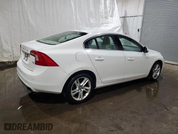 2015 Volvo S60 T5 Drive-E Premier with VIN YV126MFK4F1348663, listed as a Copart auction lot 49126455 with 113,386 mi miles and Clean Title. Bid and sale history available at carsss.com. Image 3.
