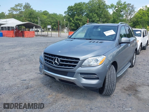 2015 Mercedes-Benz M 350 with VIN 4JGDA5JB9FA587924, listed as a IAAI auction lot 42296749 with 175,708 mi miles and . Bid and sale history available at DreamBid. Image 17.