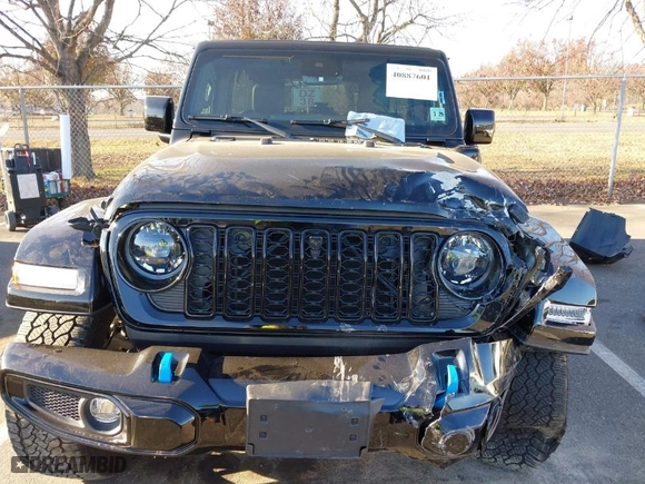 2024 Jeep Wrangler 4xe High Altitude with VIN 1C4RJXU66RW163211, listed as a IAAI auction lot 40887601 with 5,782 mi miles. Bid and sale history available at carsss.com. Image 13.