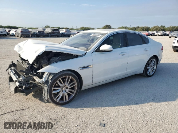 2016 Jaguar XF 35t Prestige with VIN SAJBE4BV5GCY16769, listed as a Copart auction lot 76058864 with 122,649 mi miles and Salvage Title. Bid and sale history available at carsss.com. Image 1.