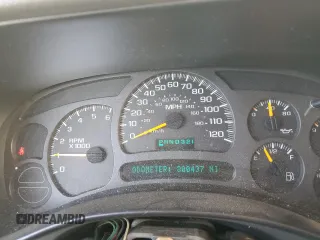 2003 GMC Yukon XL SLT with VIN 1GKEC16T43J329372, listed as a Copart auction lot 47852265 with 300,437 mi miles and Salvage Title. Bid and sale history available at carsss.com. Image 9.