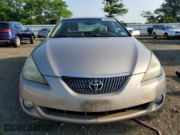 2004 Toyota Solara SE z VIN 4T1CA30P04U005881, wystawiony jako Copart lot #61990565 z przebiegiem 125 962 mil mil oraz Czysty tytuł • Clean title. Historia ofert i sprzedaży dostępna na DreamBid. Obrazek 5.