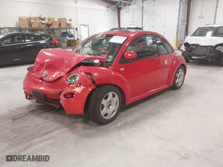 1999 Volkswagen New Beetle GLS with VIN 3VWCC21C1XM444985, listed as a IAAI auction lot 41209953 with 175,946 mi miles. Bid and sale history available at carsss.com. Image 18.