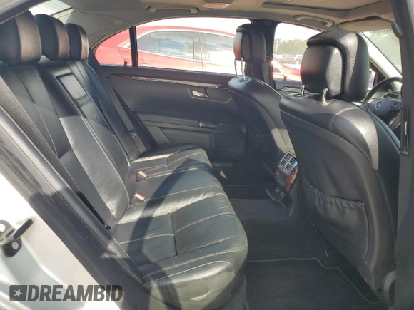 2007 Mercedes-Benz S 550 with VIN WDDNG71X17A127680, listed as a Copart auction lot 61382985 with 268,493 mi miles and Salvage title. Bid and sale history available at DreamBid. Image 10.