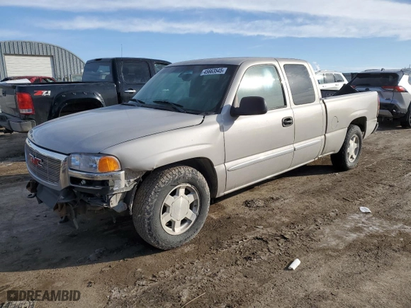 2005 GMC New Sierra 1500 SLE with VIN 1GTEC19V45Z147507, listed as a Copart auction lot 45663545 with 134,035 mi miles and Salvage Title. Bid and sale history available at carsss.com. Image 1.