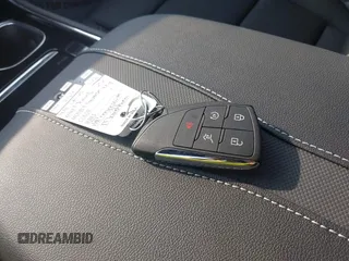 2025 Chevrolet Traverse z VIN 1GNERLRS6SJ211094, wystawiony jako IAAI lot #42554836 z przebiegiem 380 mil mil oraz . Historia ofert i sprzedaży dostępna na DreamBid. Obrazek 11.