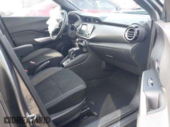 2019 Nissan Kicks S with VIN 3N1CP5CU8KL542721, listed as a IAAI auction lot 41889781 with 88,604 mi miles and . Bid and sale history available at carsss.com. Image 5.