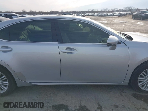 2016 Lexus ES 330 z VIN JTHBK1GG1G2217808, wystawiony jako IAAI lot #41675933 z przebiegiem 122 760 mil mil oraz . Historia ofert i sprzedaży dostępna na DreamBid. Obrazek 13.