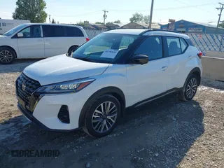 2024 Nissan Kicks SR with VIN 3N1CP5DV7RL484702, listed as a IAAI auction lot 40396850 with 19,972 mi miles. Bid and sale history available at carsss.com. Image 2.