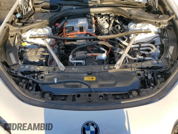 2024 BMW i7 xDrive60 z VIN WBY53EJ01RCP72333, wystawiony jako Copart lot #82242244 z przebiegiem Nie podano mil oraz Szkoda całkowita • Salvage title. Historia ofert i sprzedaży dostępna na DreamBid. Obrazek 11.