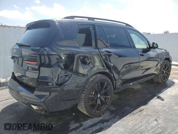 2024 BMW X7 xDrive40i with VIN 5UX23EM08R9V96201, listed as a Copart auction lot 44180435 with 6,809 mi miles and Salvage Title. Bid and sale history available at carsss.com. Image 3.
