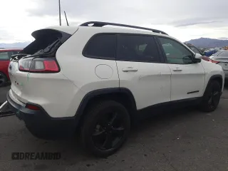 2019 Jeep Cherokee Latitude Plus with VIN 1C4PJLLBXKD490291, listed as a Copart auction lot 48902625 with 48,128 mi miles and Salvage Title. Bid and sale history available at carsss.com. Image 3.