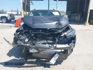 2019 Toyota 4Runner SR5 с VIN JTEBU5JR0K5664825, выставлен на аукционе IAAI как лот 42104780 с пробегом 64 209 миль миль и . История ставок и продаж доступна на DreamBid. Изображение 13.