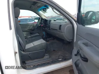 2009 Chevrolet Silverado 1500 Work Truck with VIN 1GCEK14CX9Z219485, listed as a IAAI auction lot 41863746 with 178,167 mi miles. Bid and sale history available at carsss.com. Image 5.