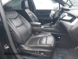 2020 Cadillac XT6 FWD Premium Luxury z VIN 1GYKPCRS6LZ148058, wystawiony jako IAAI lot #42416949 z przebiegiem 79 318 mil mil oraz . Historia ofert i sprzedaży dostępna na DreamBid. Obrazek 5.