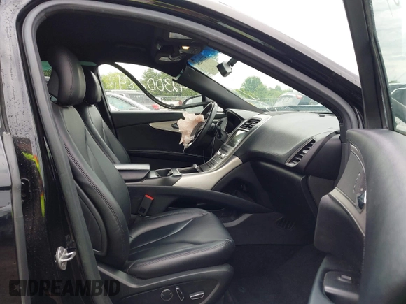 2018 Lincoln MKX Premiere z VIN 2LMPJ8JR0JBL20443, wystawiony jako IAAI lot #42300284 z przebiegiem 71 186 mil mil oraz . Historia ofert i sprzedaży dostępna na DreamBid. Obrazek 5.