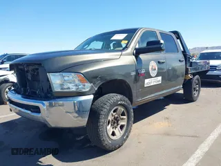 2012 Ram 2500 ST z VIN 3C6TD5CT6CG290580, wystawiony jako IAAI lot #41755239 z przebiegiem 207 282 mil mil oraz . Historia ofert i sprzedaży dostępna na DreamBid. Obrazek 2.