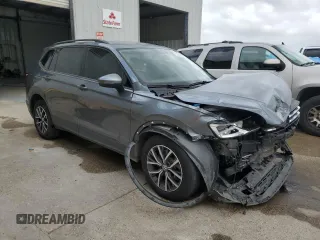 2021 Volkswagen Tiguan S z VIN 3VV1B7AX6MM150458, wystawiony jako Copart lot #51954435 z przebiegiem 66 137 mil mil oraz Szkoda całkowita • Salvage title. Historia ofert i sprzedaży dostępna na DreamBid. Obrazek 4.