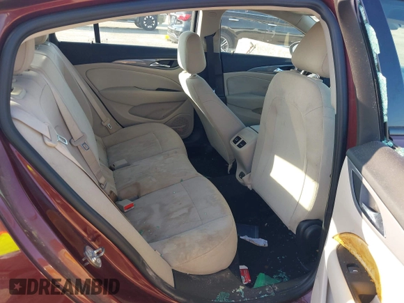 2018 Buick Regal Preferred with VIN W04GL6SX8J1158093, listed as a IAAI auction lot 41976400 with 90,171 mi miles and . Bid and sale history available at DreamBid. Image 8.