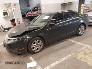 2011 Ford Fusion SE with VIN 3FAHP0HA9BR128452, listed as a IAAI auction lot 41798473 with 136,844 mi miles. Bid and sale history available at carsss.com. Image 17.
