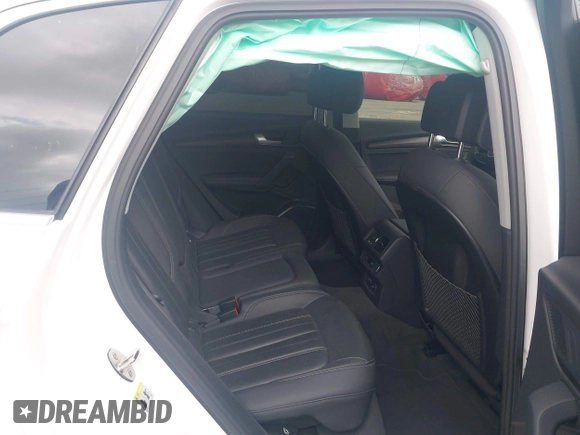 2021 Audi Q5 Premium Plus z VIN WA1E2AFY1M2088449, wystawiony jako IAAI lot #39055032 z przebiegiem 83 555 mil mil oraz . Historia ofert i sprzedaży dostępna na DreamBid. Obrazek 8.