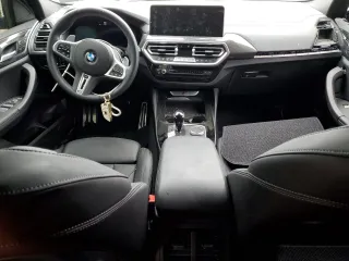 2024 BMW X4 M40i z VIN 5UX43DT09R9U93650, wystawiony jako Copart lot #50173205 z przebiegiem Nie podano mil oraz Szkody całkowita. Historia ofert i sprzedaży dostępna na DreamBid. Obrazek 8.