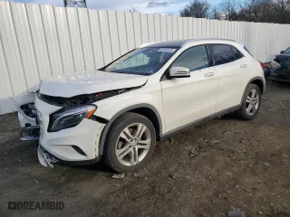 2015 Mercedes-Benz GLA-Class GLA 250 with VIN WDCTG4GBXFJ139699, listed as a Copart auction lot 42694145 with 0 mi miles and Salvage Title. Bid and sale history available at carsss.com. Image 1.
