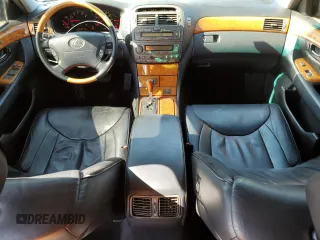 2001 Lexus LS 430 z VIN JTHBN30F710029902, wystawiony jako Copart lot #55810405 z przebiegiem 234 143 mil mil oraz Czysty tytuł • Clean title. Historia ofert i sprzedaży dostępna na DreamBid. Obrazek 8.