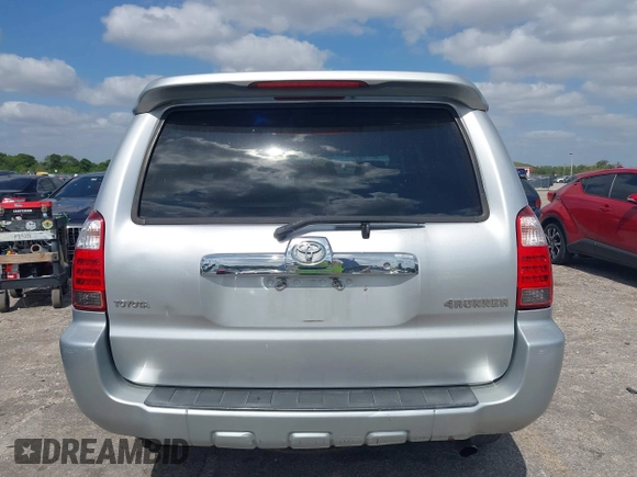 2006 Toyota 4Runner SR5 with VIN JTEZU14RX60064710, listed as a IAAI auction lot 42102738 with 252,216 mi miles and . Bid and sale history available at DreamBid. Image 17.