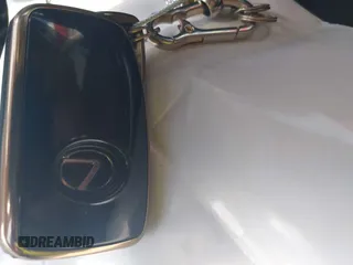 2020 Lexus IS 300 z VIN JTHAA1D24L5108386, wystawiony jako IAAI lot #42120982 z przebiegiem 72 525 mil mil oraz . Historia ofert i sprzedaży dostępna na DreamBid. Obrazek 11.