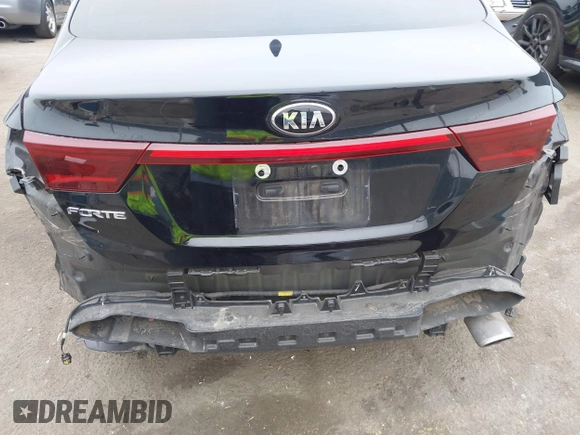 2021 Kia Forte LXS z VIN 3KPF24AD8ME284245, wystawiony jako IAAI lot #42451746 z przebiegiem 56 975 mil mil oraz . Historia ofert i sprzedaży dostępna na DreamBid. Obrazek 18.