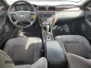 2014 Chevrolet Impala LT z VIN 2G1WB5E34E1133059, wystawiony jako Copart lot #47658895 z przebiegiem 57 557 mil mil oraz Szkoda całkowita • Salvage title. Historia ofert i sprzedaży dostępna na DreamBid. Obrazek 8.
