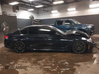 2020 BMW 5 Series 540i xDrive z VIN WBAJS3C04LCD32330, wystawiony jako IAAI lot #41412727 z przebiegiem 37 383 mil mil oraz . Historia ofert i sprzedaży dostępna na DreamBid. Obrazek 13.
