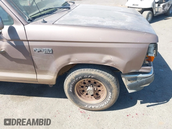 1992 Ford Ranger XLT with VIN 1FTCR10X4NPA94811, listed as a IAAI auction lot 42047550 with 37,763 mi miles. Bid and sale history available at carsss.com. Image 15.