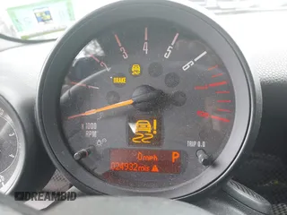 2015 MINI Convertible S с VIN WMWZP3C53FT708047, выставлен на аукционе IAAI как лот 42617704 с пробегом 24 932 миль миль и . История ставок и продаж доступна на DreamBid. Изображение 7.