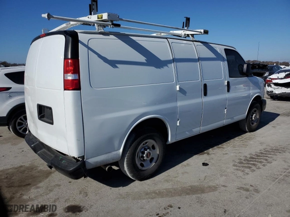2022 GMC Savana Cargo Van with VIN 1GTW7AF7XN1175695, listed as a Copart auction lot 83633504 with 66,191 mi miles and Salvage Title. Bid and sale history available at carsss.com. Image 3.
